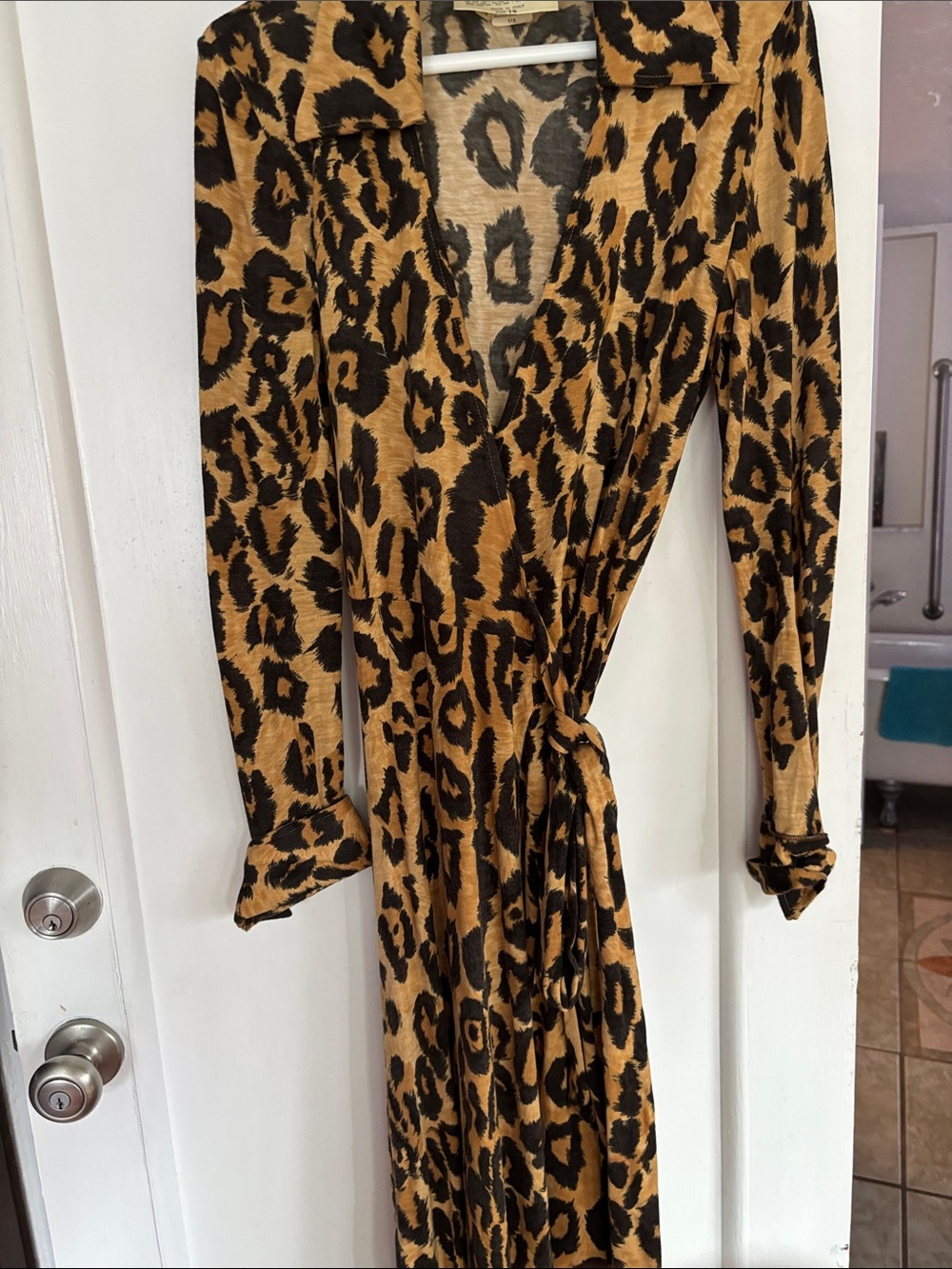 Diane Von Furstenberg Leopard Print Long-Sleeve Wrap Dress in Tan and Black